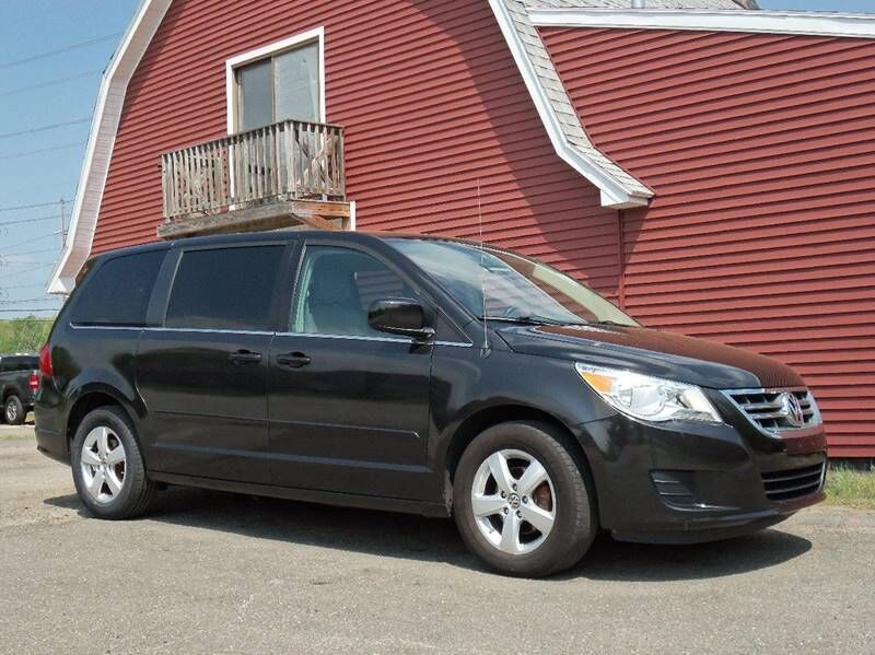 2010 VOLKSWAGEN Routan