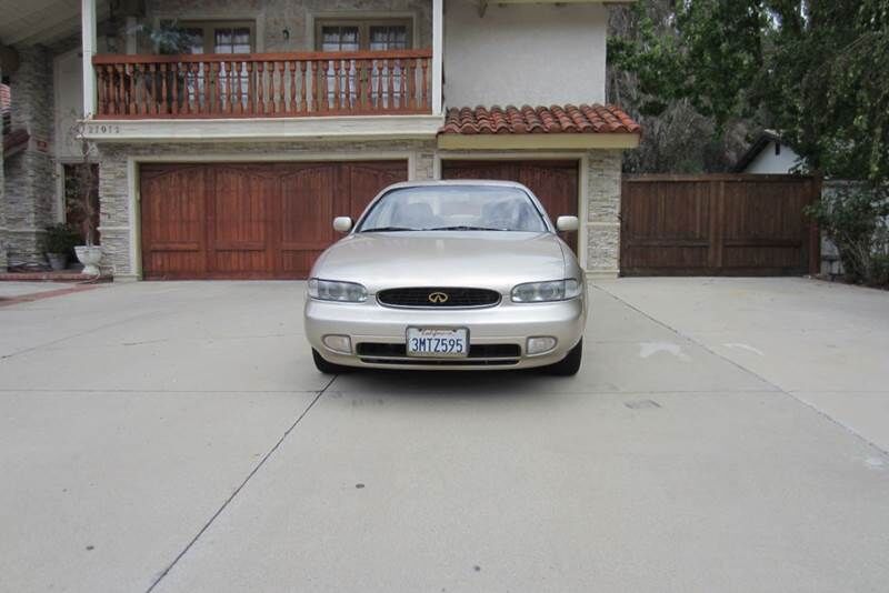 Infiniti J30