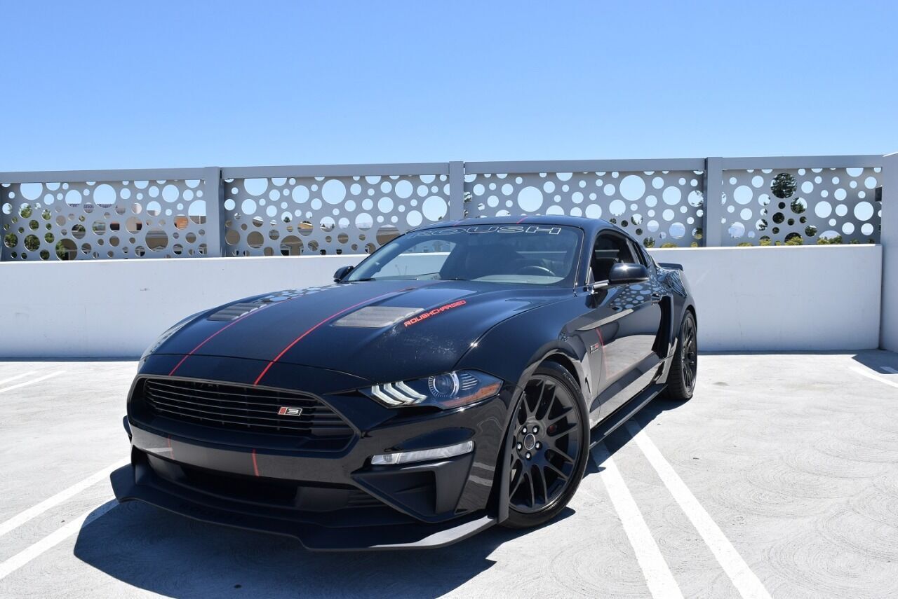 2019 FORD Mustang