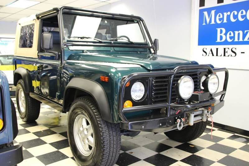 Land Rover Defender
