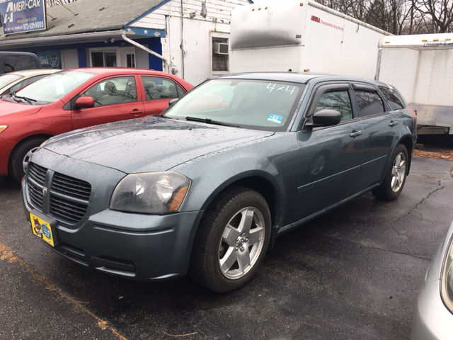 2005 DODGE Magnum