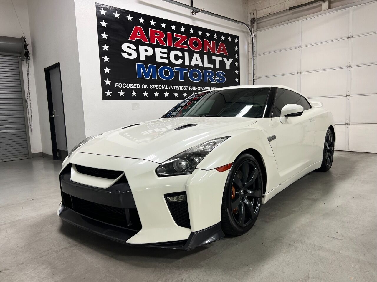 Nissan GT-R