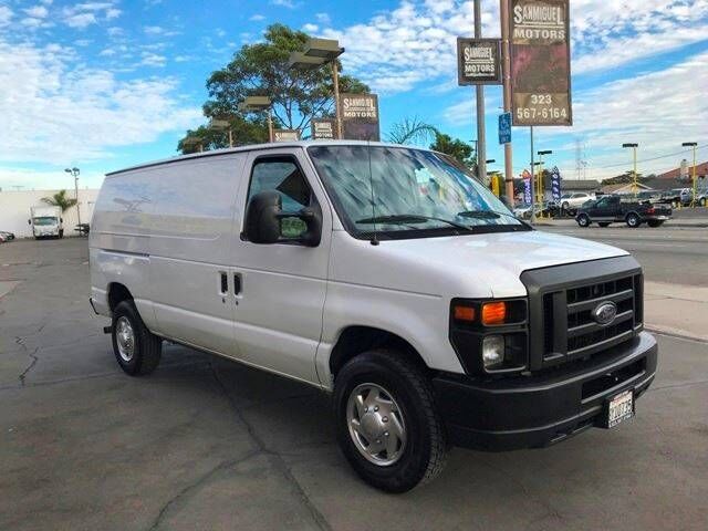 2010 FORD E-350