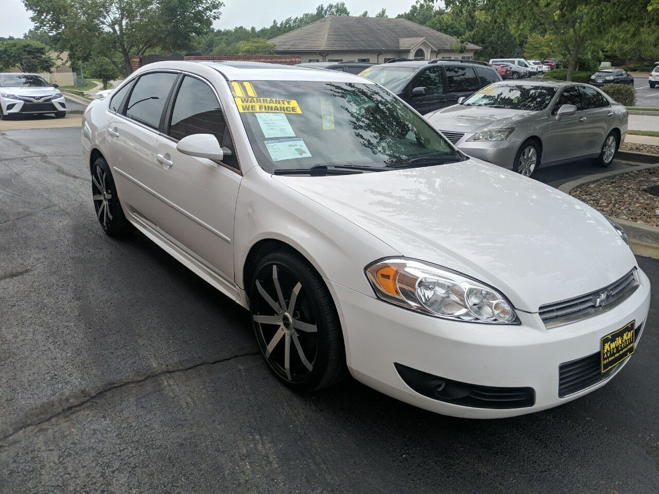 2011 CHEVROLET Impala