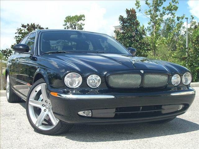 2004 JAGUAR XJR