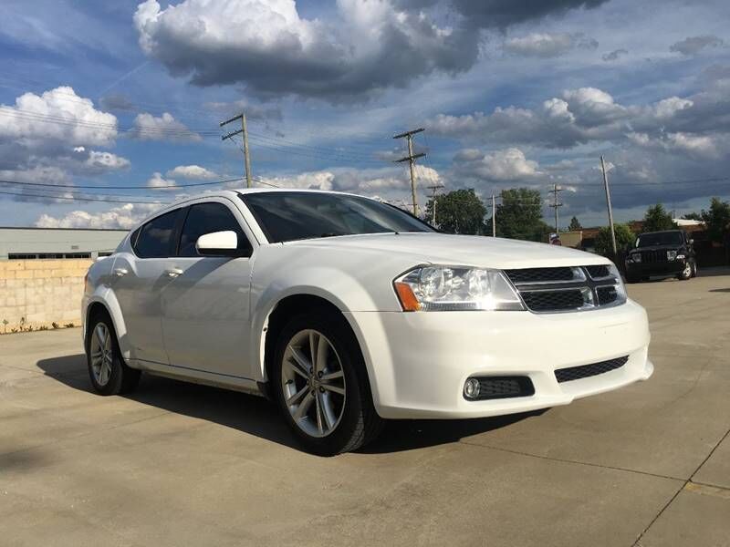 2011 DODGE Avenger