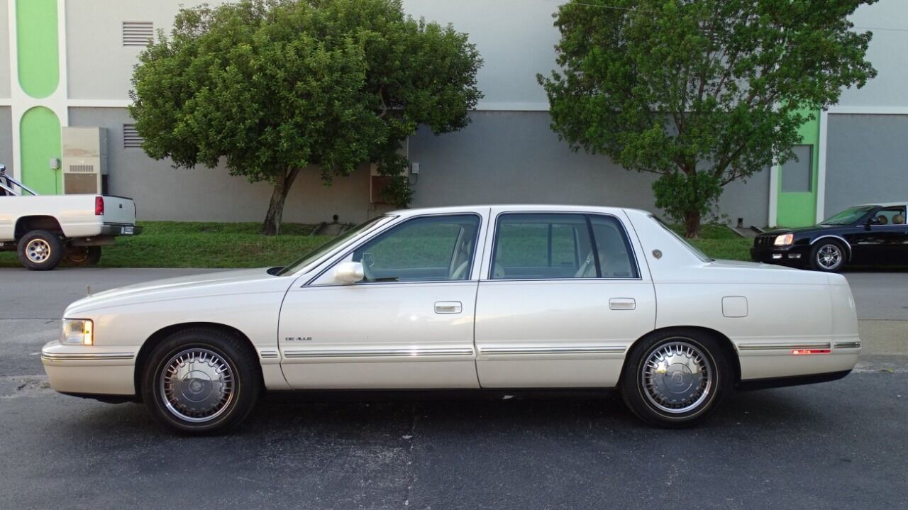 1999 CADILLAC Deville