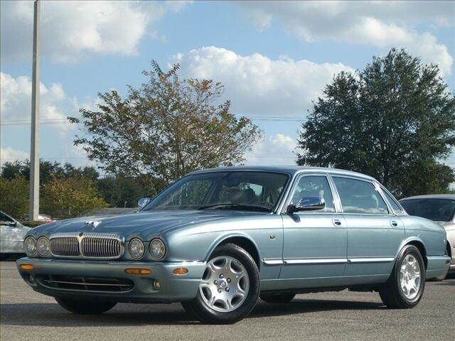 2002 JAGUAR Vanden Plas