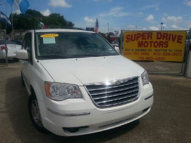 2010 CHRYSLER Town and Country