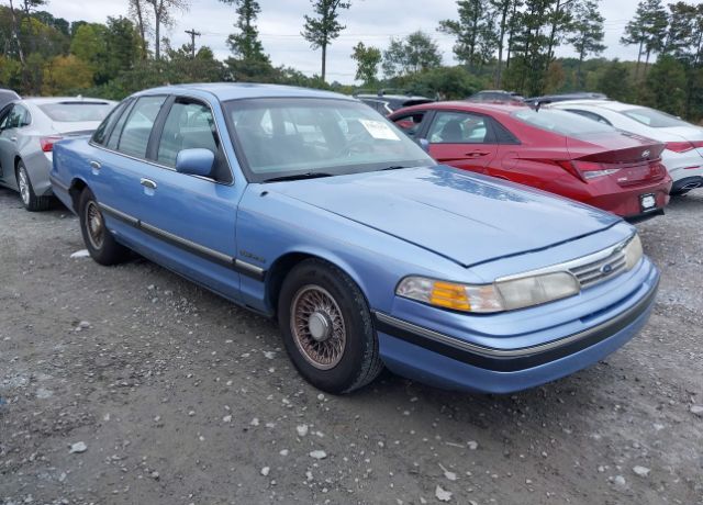 Ford Crown Victoria