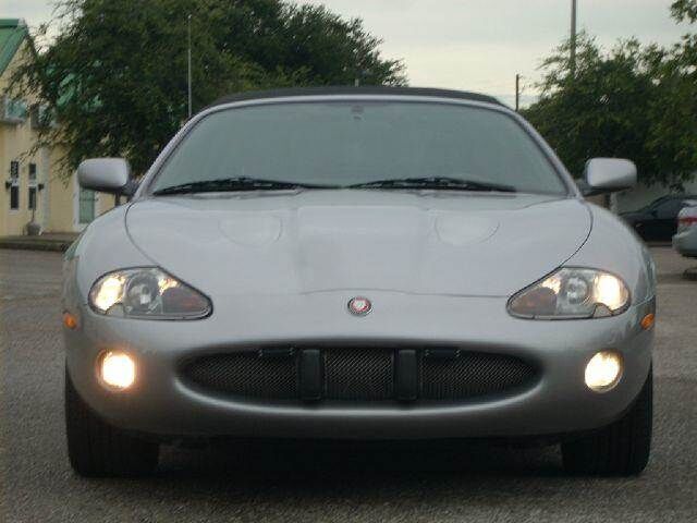 2002 JAGUAR XKR