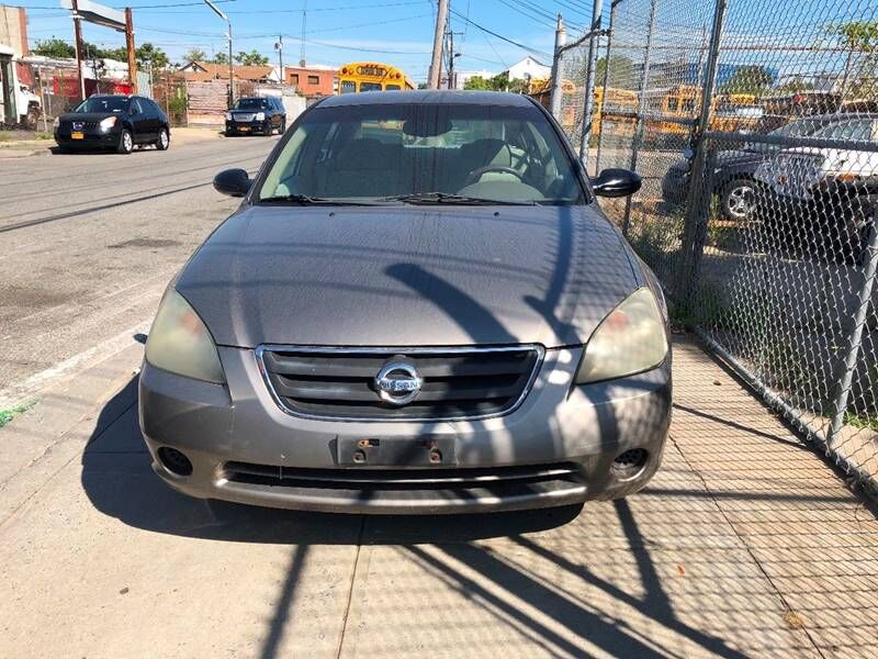 2004 NISSAN Altima