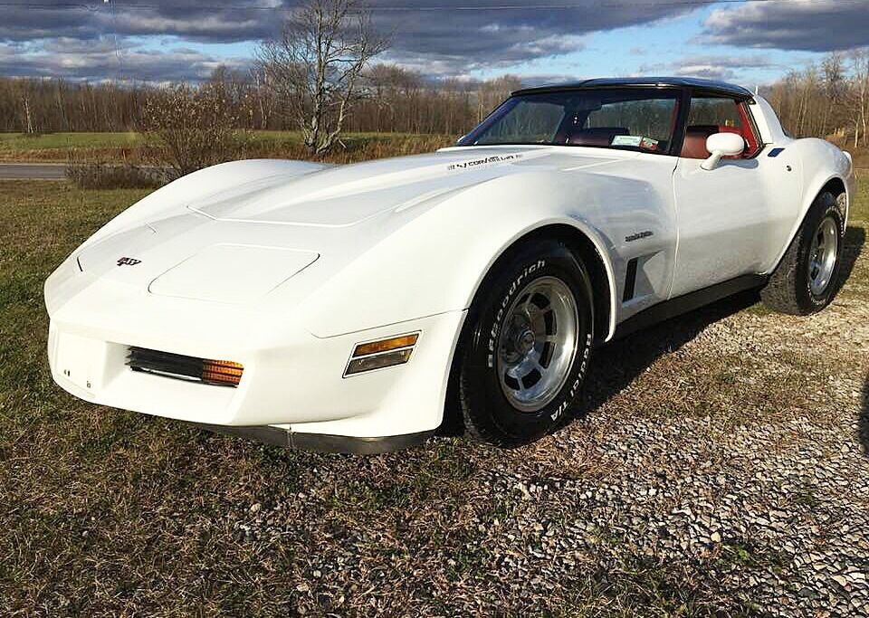1982 CHEVROLET Corvette