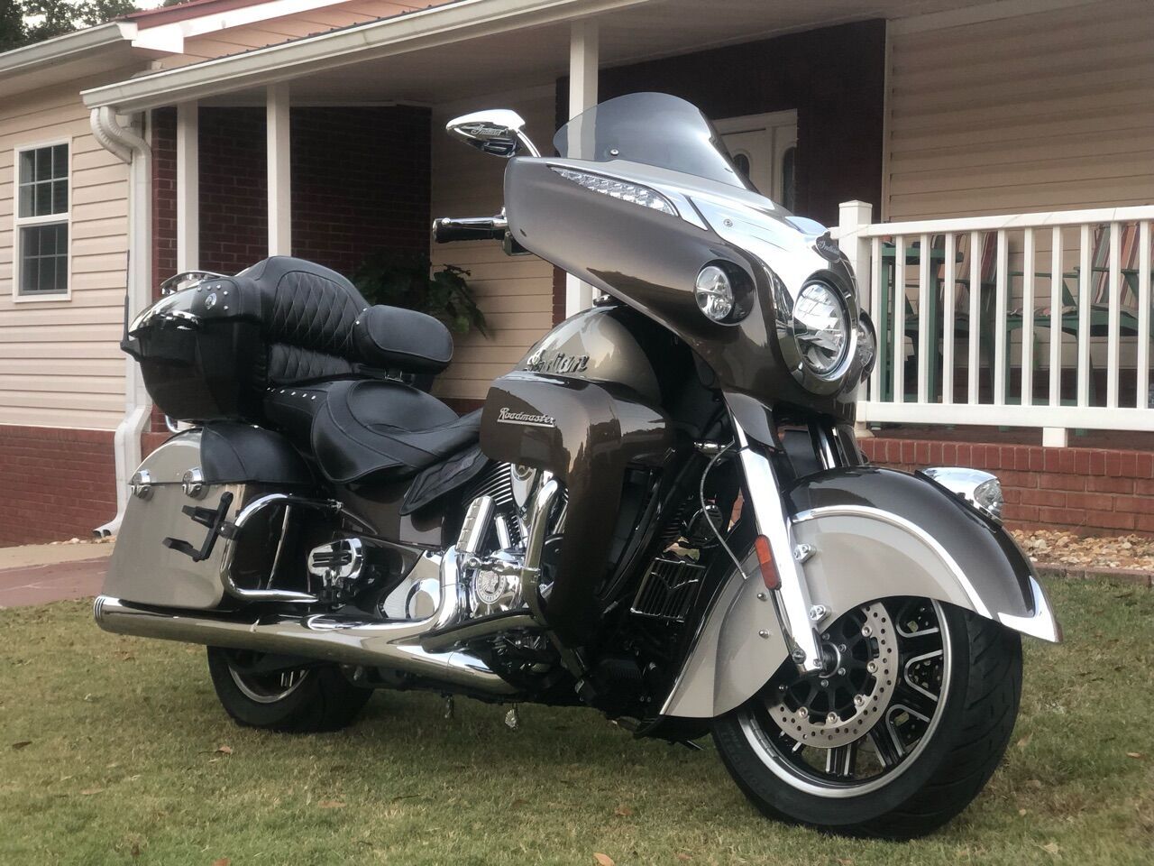 2023 INDIAN MOTORCYCLE Roadmaster