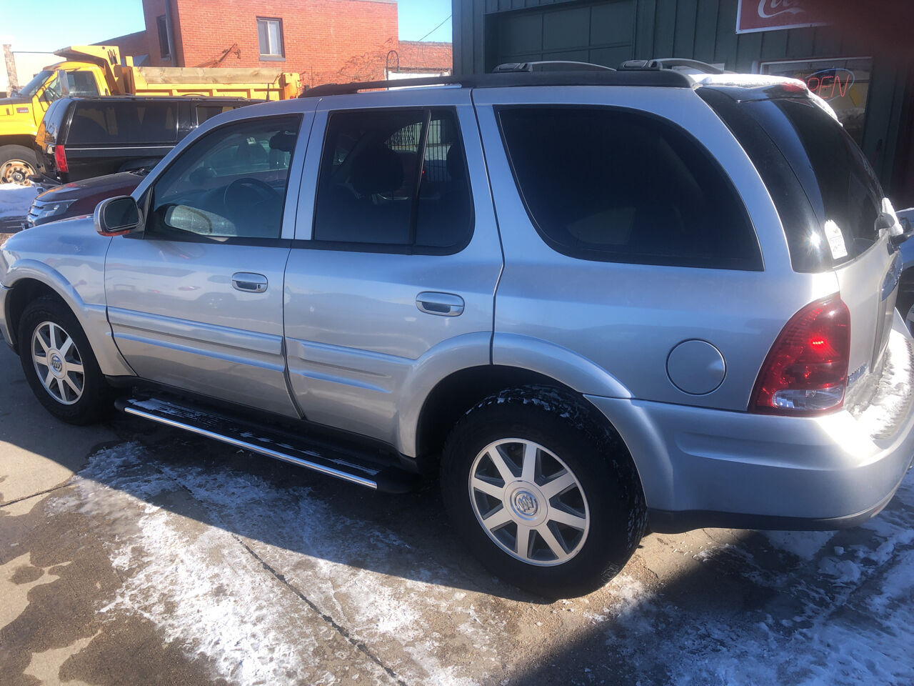 2005 BUICK Rainier