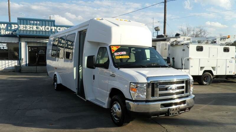 2016 FORD E-450