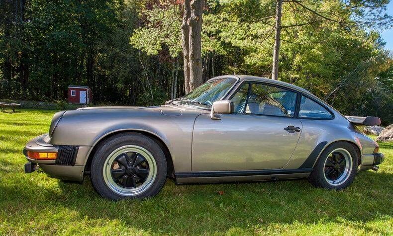 1982 PORSCHE 911