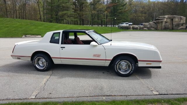 1987 CHEVROLET Monte Carlo