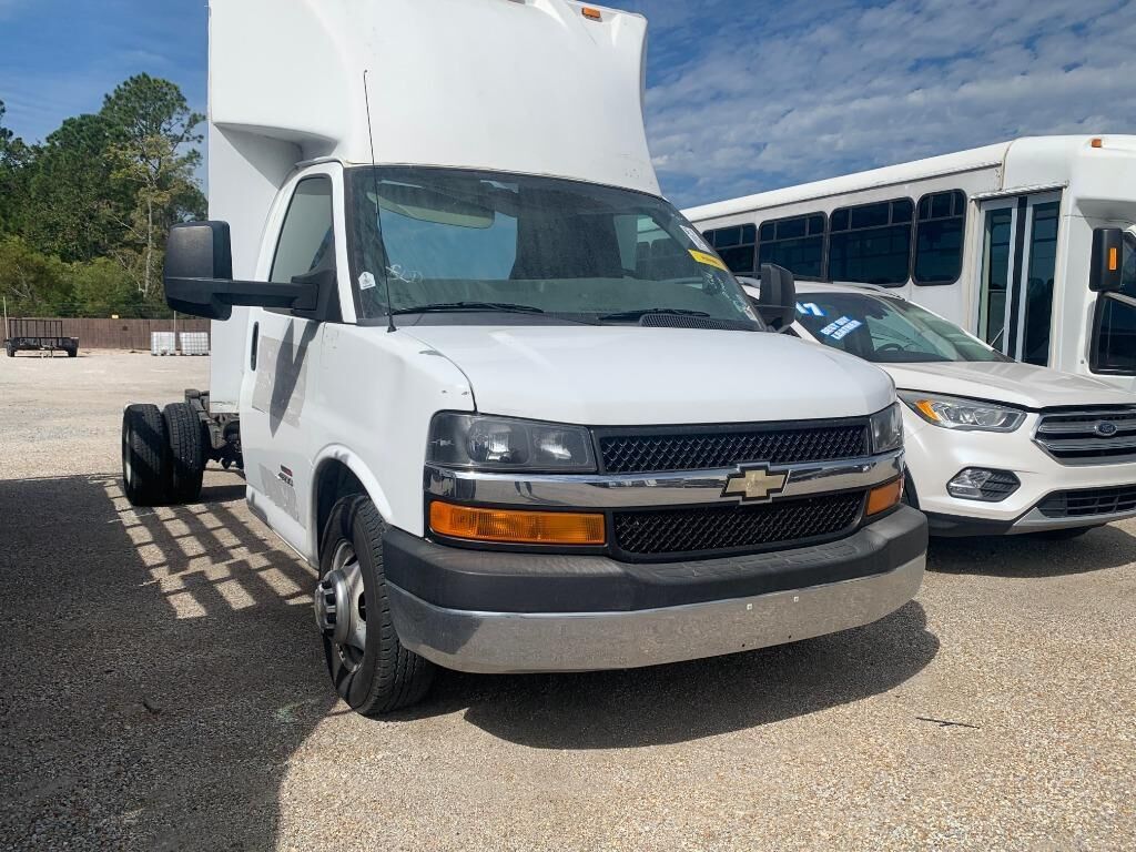 2012 CHEVROLET Express