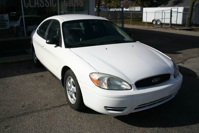 2004 FORD Taurus