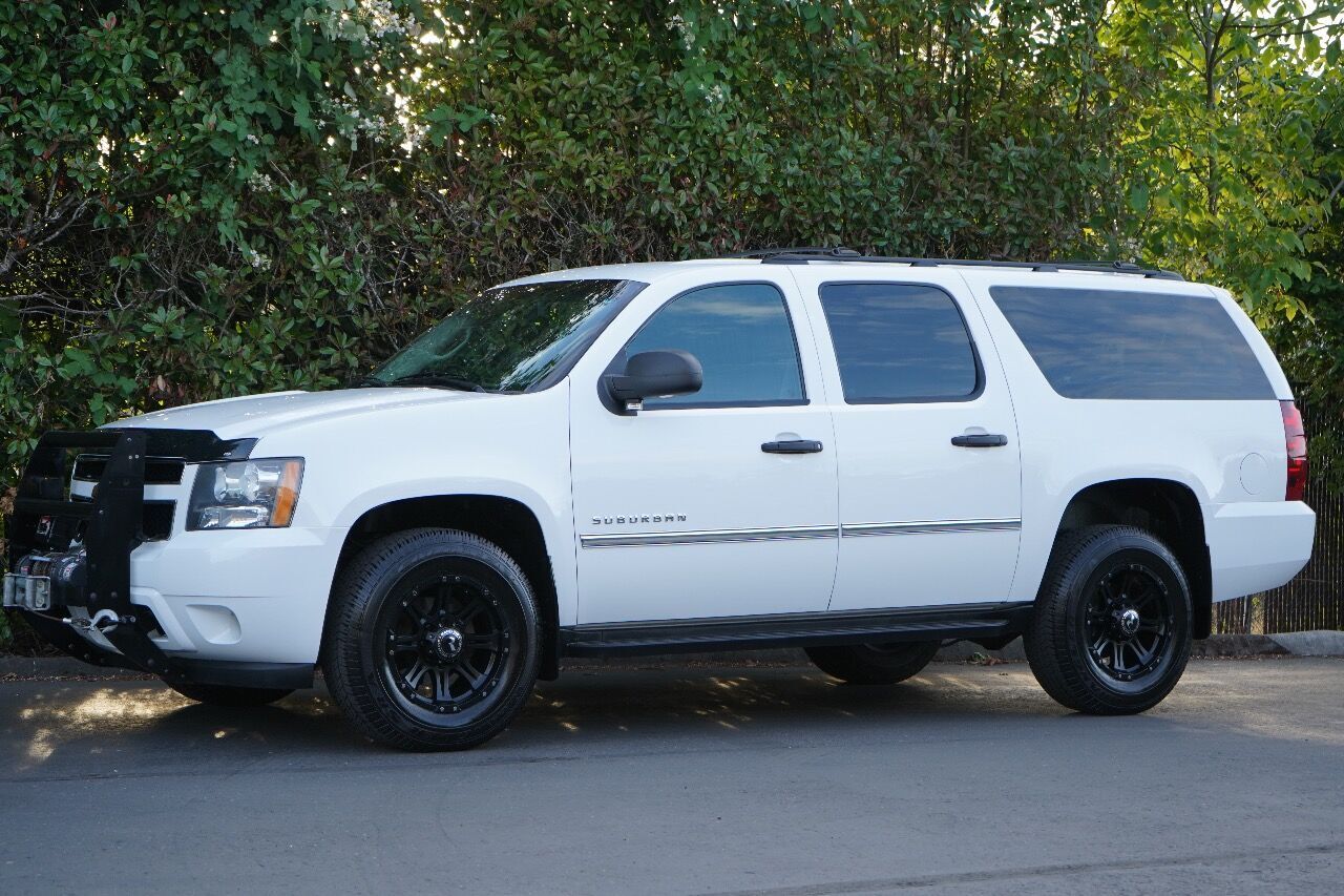 2013 CHEVROLET Suburban