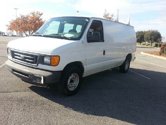 2003 FORD E-150