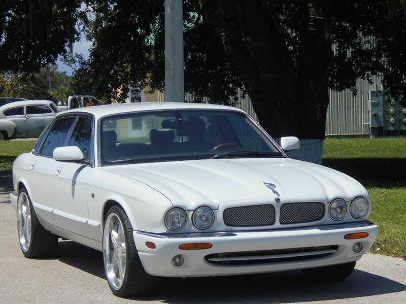 2000 JAGUAR XJR