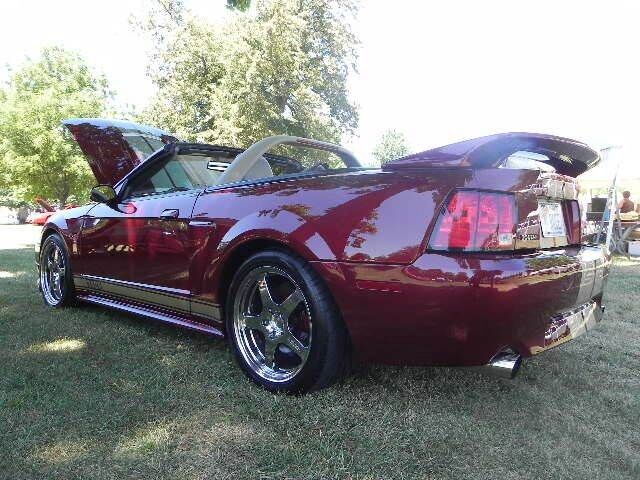2004 FORD Mustang