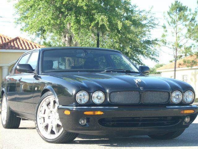 2002 JAGUAR XJR