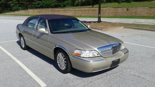 2005 LINCOLN Town Car