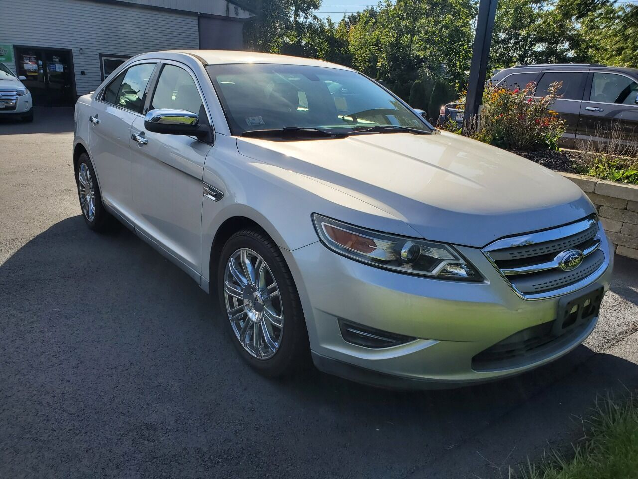 2011 FORD Taurus