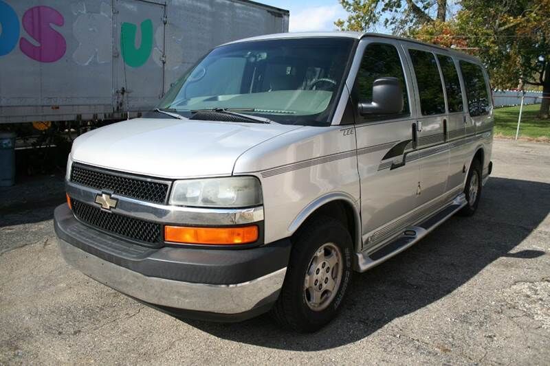 2004 CHEVROLET Express