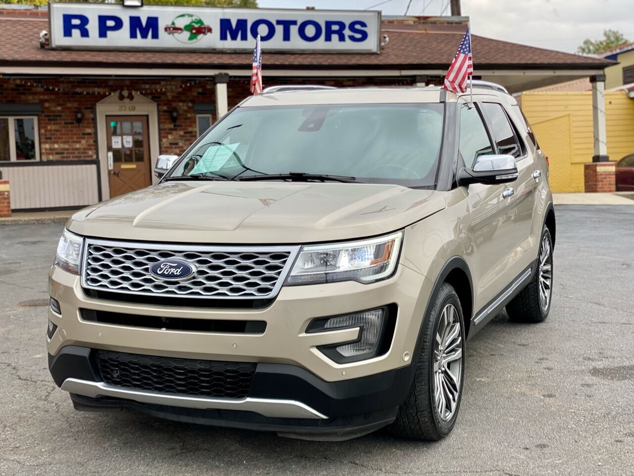 2017 FORD Explorer