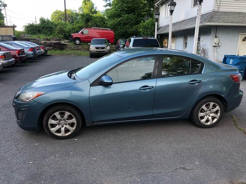 2010 MAZDA Mazda3