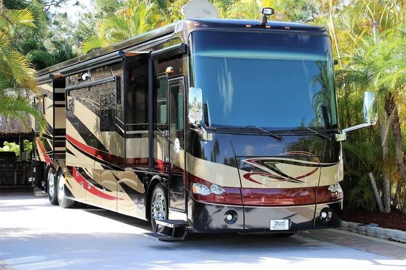 2013 TIFFIN MOTORHOMES INC Allegro Bus