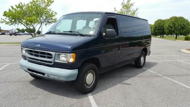 2001 FORD E-150