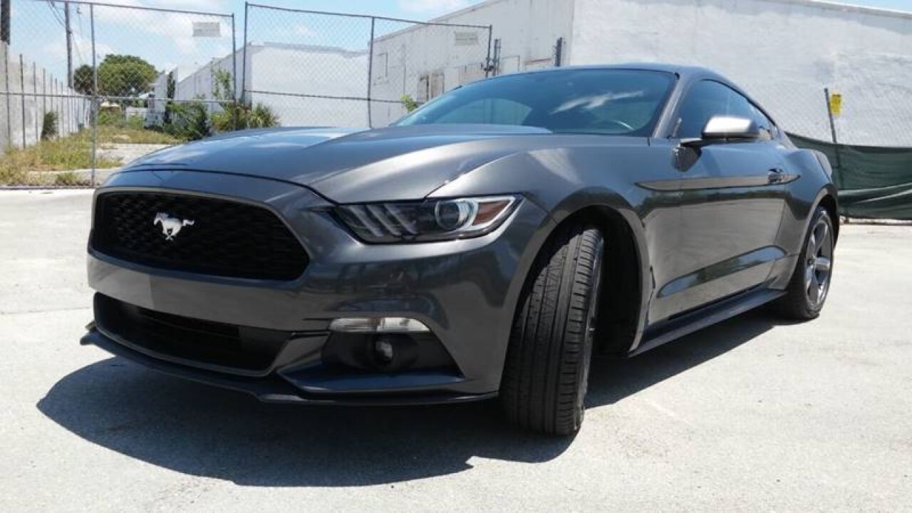 2016 FORD Mustang