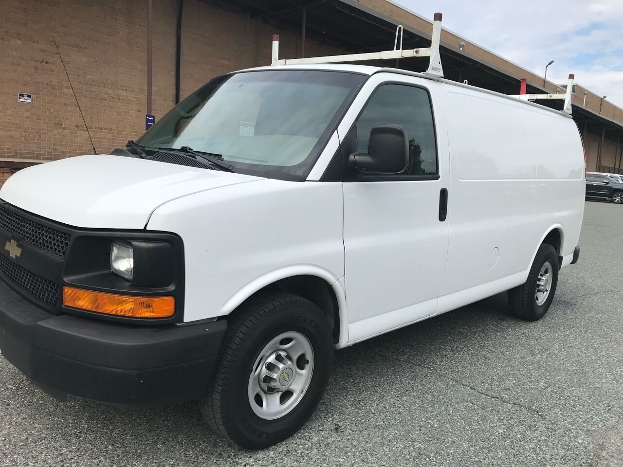 2013 CHEVROLET Express