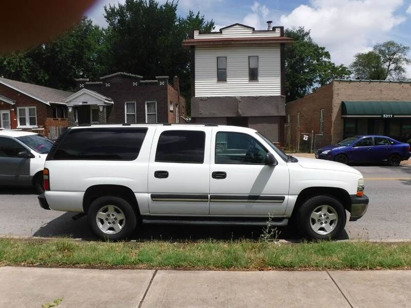2004 CHEVROLET Suburban
