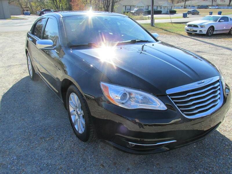 2013 CHRYSLER 200