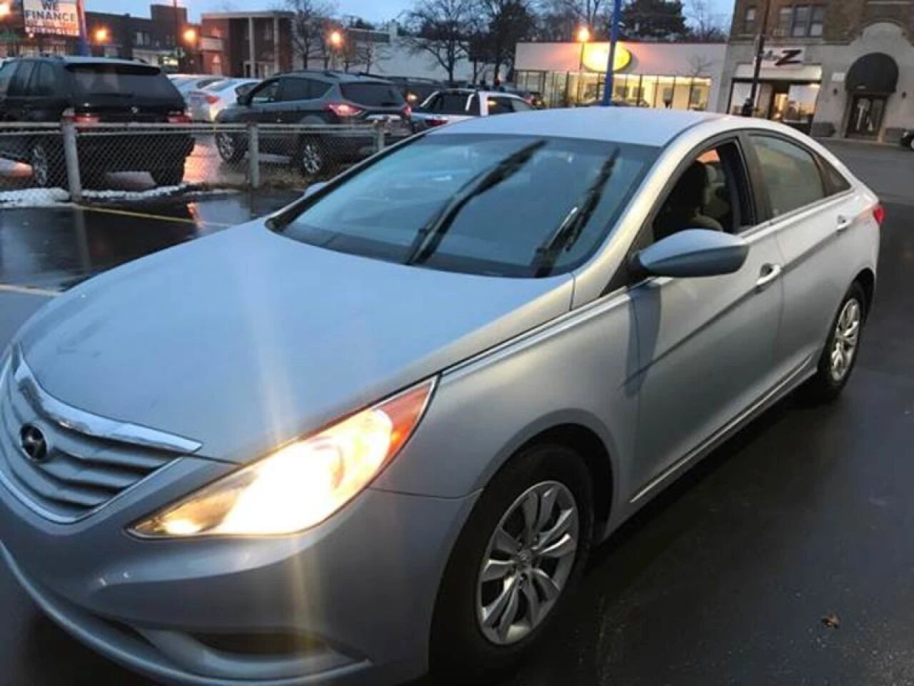 2011 HYUNDAI Sonata