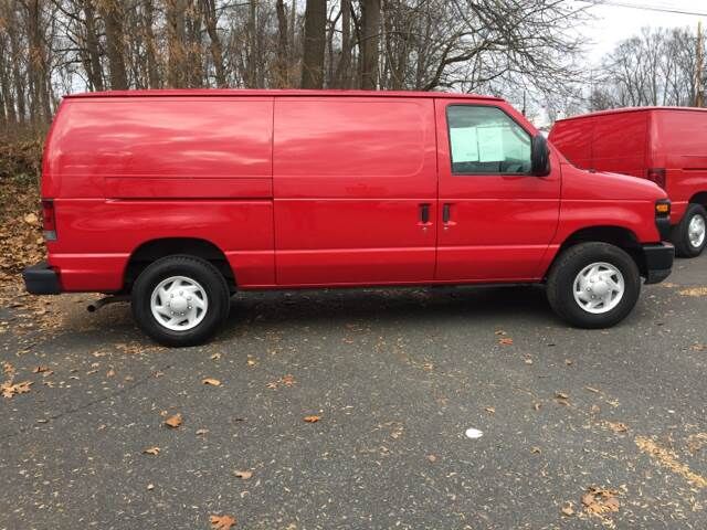 2009 FORD E-250