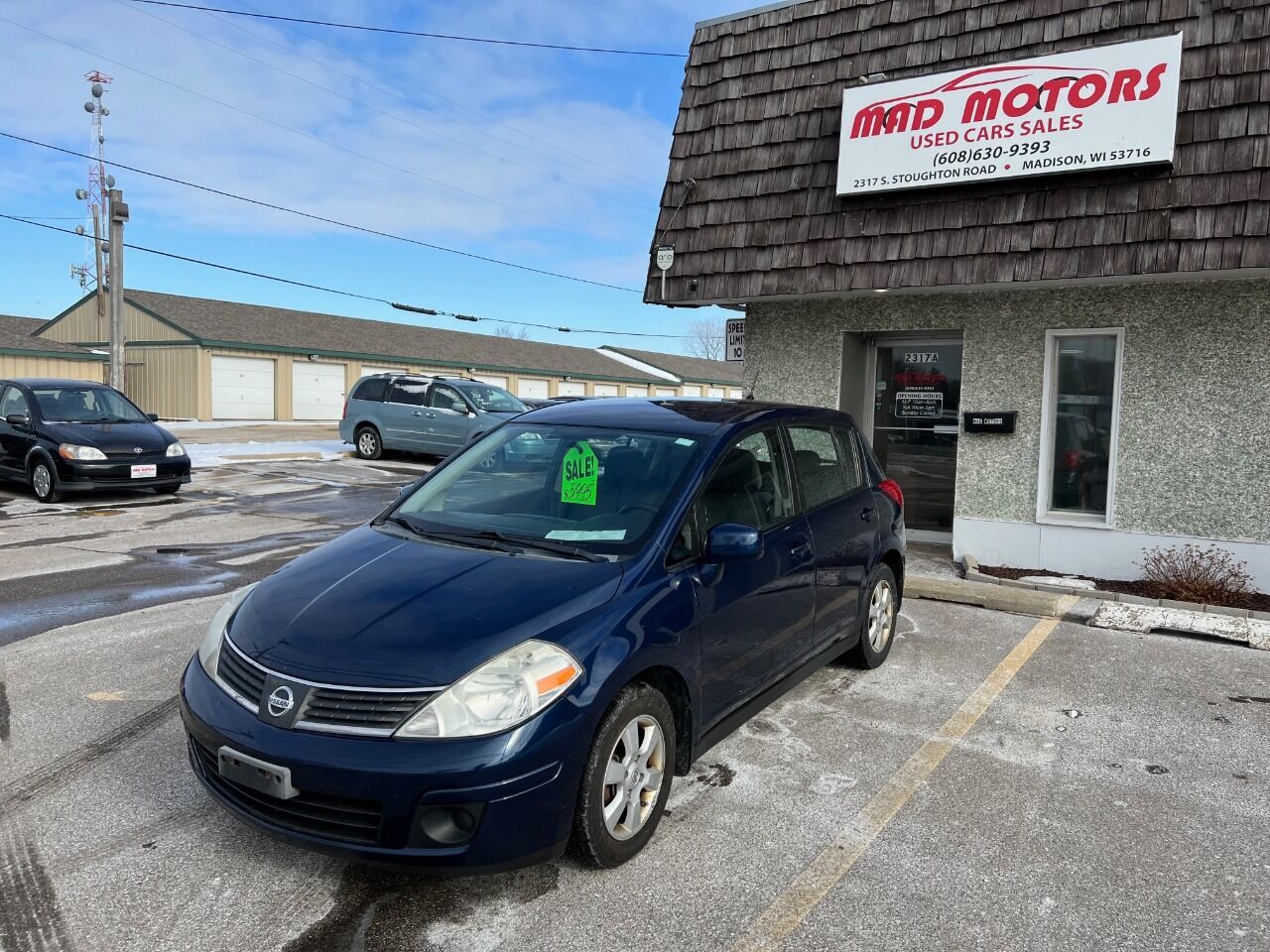 2008 NISSAN Versa