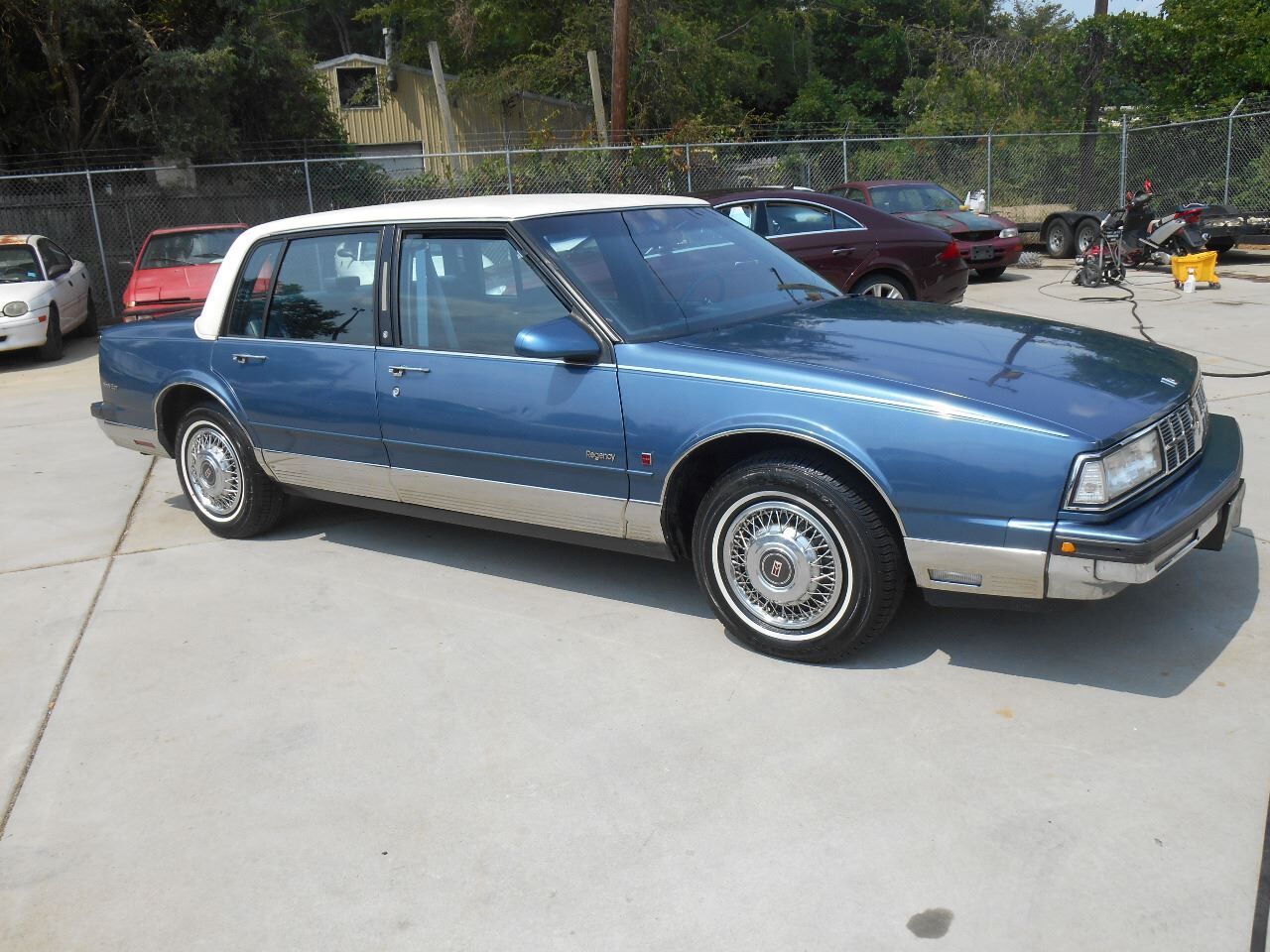 1989 OLDSMOBILE Ninety Eight
