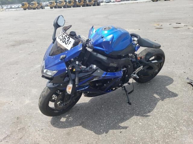 Suzuki GSX-R750