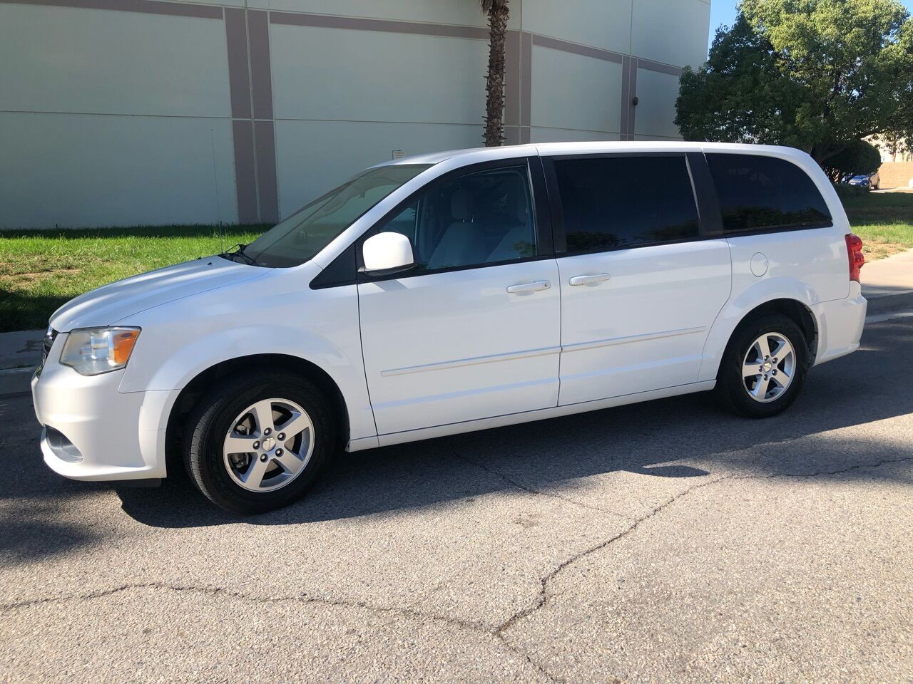2011 DODGE Grand Caravan