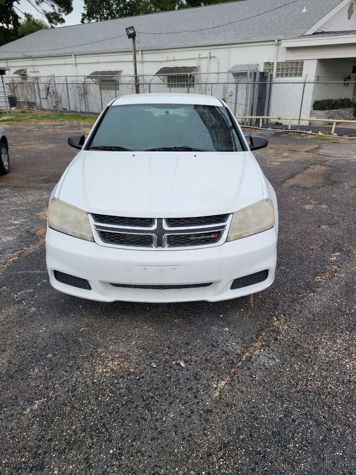 2014 DODGE Avenger