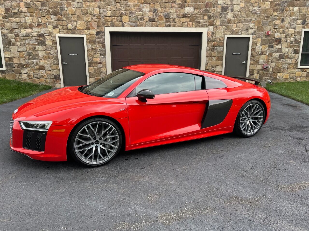 2017 AUDI R8