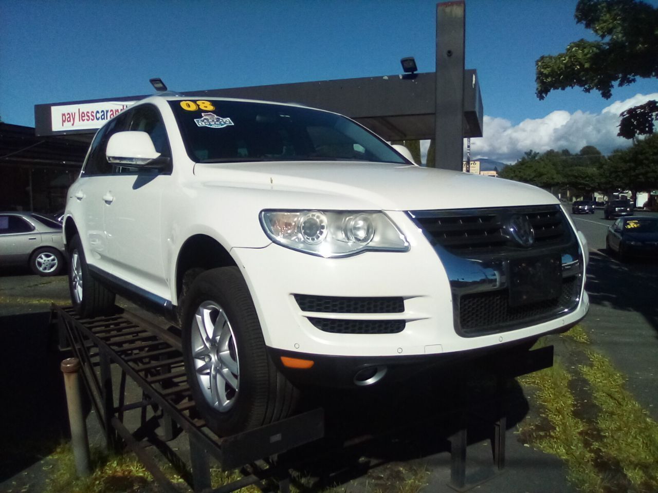 2008 VOLKSWAGEN Touareg