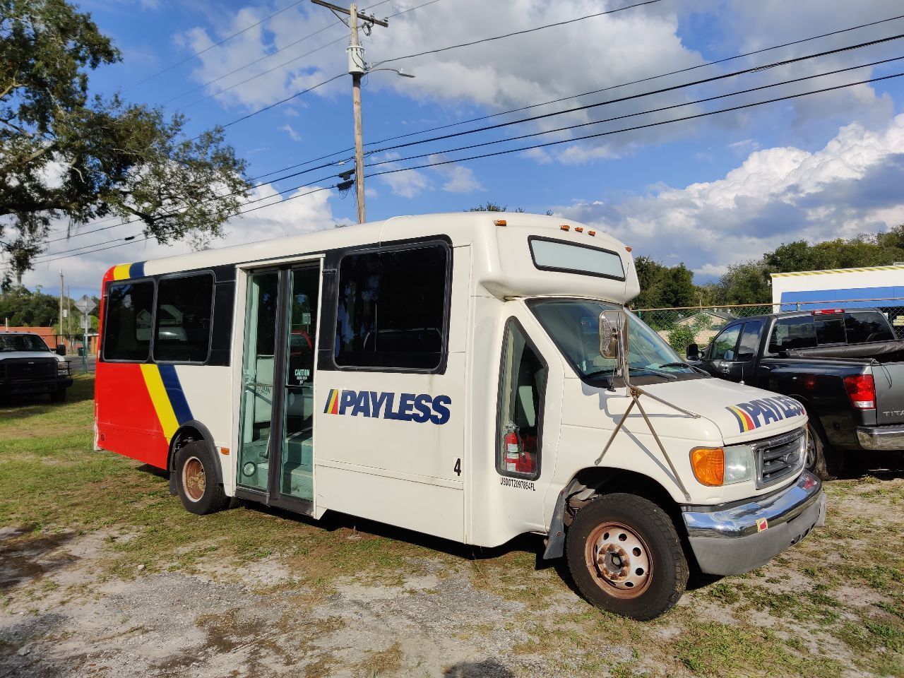 2006 FORD E-450